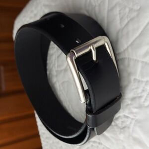 * Dockers Elegant Black Soft Leather Men's Belt, Silver Buckle, Size 34, EUC